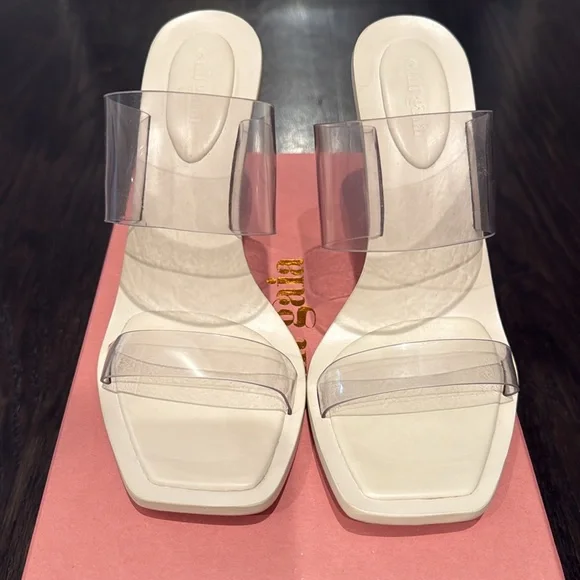 Cult Gaia Vita sandal in off white - Picture 2 of 5